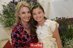  Lidy Villalba y su nieta Danna.