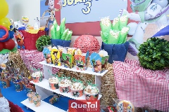  Mesa de dulces.