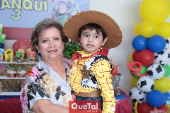  María Dolores de Conde y Juan Carlos Conde.