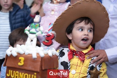  Fiesta de cumple.