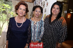  Licha de Carreras, Aída Martínez y Diana Reyes.