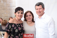  Claudia Grijalva, Elsa Montante y Sergio Torres.