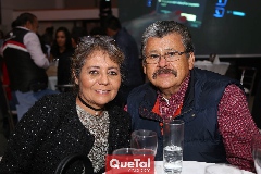  Mary Gutiérrez e Israel Ortega .