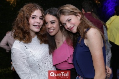  Renata, Selene y Sofía.