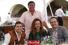  Ariel Reyes, Javier Vallejo, Laura Hallal y Beto Fontes.