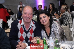  Samuel y Diana Romo.