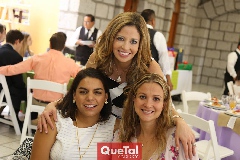 Marilú Paredes, Maribel de Payán y Aurora Irigoyen.