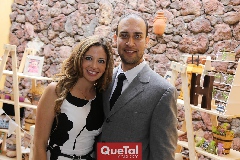  Marilú Paredes de Pérez y Humberto Pérez.