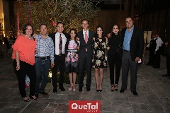  Pily Torres, José Martínez, Óscar Foyo, Sandra De la Garza, Mary Carmen Meade, José Alberto Torres, Pituca Escartín y Alejandro Torres.