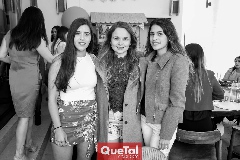  Karla Buendía, Laura Chapa y Daniela Reverte.