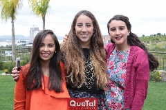  Andrea Villasana, Diana Olvera y Claudette Villasana.