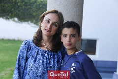  Adriana Ocaña y su hijo Mau.