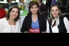  Mónica Alcalde, Tita Ruiz y Amparo Lomelín.