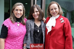  Rocío de Sigona, Gladys Castellanos y Rebeca Konishi.