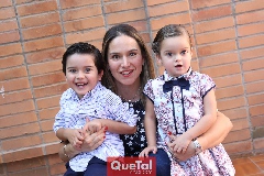  Erika Von Der Meden con sus hijos Andrés y Ana Paula.