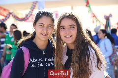  Natalia González y Carlota de la Garza .