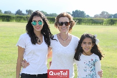  Montse Madrigal, Marissa Valle y Carmina Güemes.