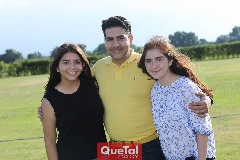  Pau, Jorge y Daniela Madrigal.