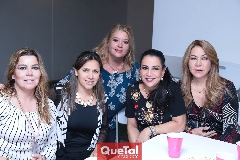  Gaby Lozano, Laura Monjarás, Dolores Pro, Mercedes Morales y Claudia Hermosillo.