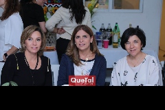  Bety Lavin, Gaby Godínez y Carmen Faz.