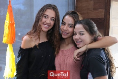  Mónica Michel, Mariana Anaya y Ale Michel.