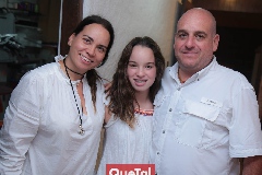  Kelly Montelongo, Marijó y Manuel Pillado.