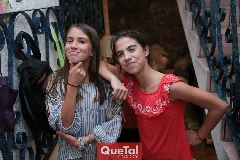  María Emilia y María José.
