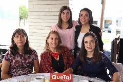  Elizabeth González, Araceli González, Luz Delgado, Jacqueline Aguilar y Ale Leyva.