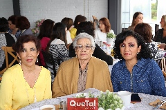  Nena Hernández, Aurora Ríos y Katy Hernández.