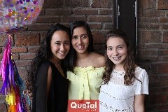  Kaori Tsuji, Ana Lucía Guerrero y Dany González.