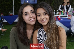  Andrea de la Torre y Bety Rodríguez.
