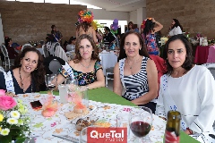  Marisa Meade, Lourdes Gutiérrez, Maribel Rico y Susana Cordero.