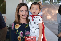  Arleth Robles y Luciana.