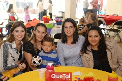  Natalia León, Cristina Ortiz, Rodrigo, Sandra Villasuso y Lupita Escobar.