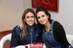 Jocelyn Córdova y Montse Muñiz .