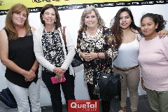  Tere Martínez, Lourdes Ruiz, Ana María Valdés, Ana Livier y Ana Fernanda Valdés.