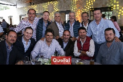  Fernando López, Federico García, Gerardo Rodríguez, Jeónimo Gómez, Eduardo Espinosa, Güicho Fernández, Manuel Toledo, Larry, Paco Leos, Juanca Abaroa, Mundo Gerardo y Pablo Valladares.