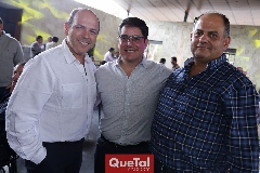  Roberto, Chico Álvarez y Jorge Schekaibán.
