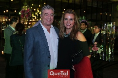  Roberto Lozano y Patricia del Bosque.