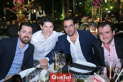  Hans, Víctor Paulín, Mauricio Romo y Óscar Pérez.