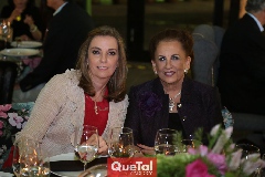  Charo Valladares y Raquel Gómez de Eichelmann.