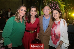 LynnEichelmann, Raquel Eichelmann, Ernesto Martínez y Verónica Hernández.