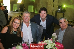  Paty del Bosque, Roberto Lozano, Daniel Zollino y Alberto Lozano.