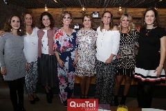  Dani, Mireya, Vale, Yolanda, Gabriela, Marcela, Verónica y Ana Gaby Payán.