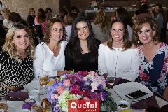 Verónica Payán, Mireya Payán, Ana Ávila, Marcela Payán y Yolanda Payán.