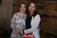  Gabriela Payán y Toyita Villalobos.