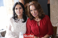  July Mahbub y Lorena Herrera.