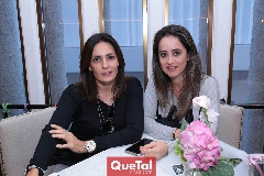  Claudia Artolozaga y Gaby Acosta.