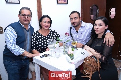  Pablo Ortiz, Susana Jasso, Mario Badillo y Michelle Osorno.