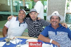  Roberto Alcalde, Sergio Meza y Santiago Cruz.
